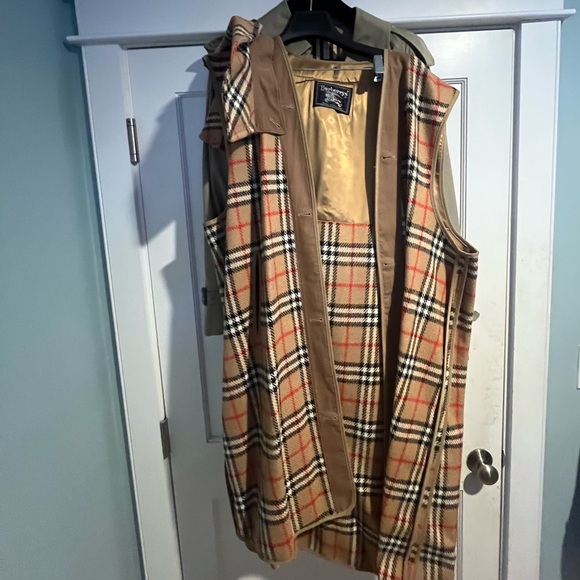 Vintage Burberry Trench with garment bag - UK Sz. 54 Reg. - Picture 13 of 17